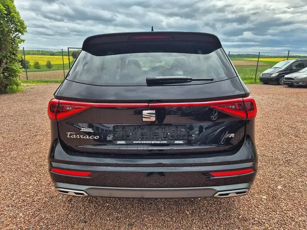 Gebraucht Seat Tarraco FR 150 PS (110 kW) 2022 "deep" schwarz perleffekt SUV