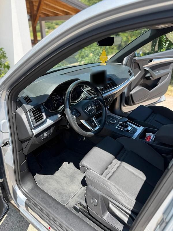 Gebraucht Audi Q5 S-Line 190 PS (139 kW) 2018 Silber SUV