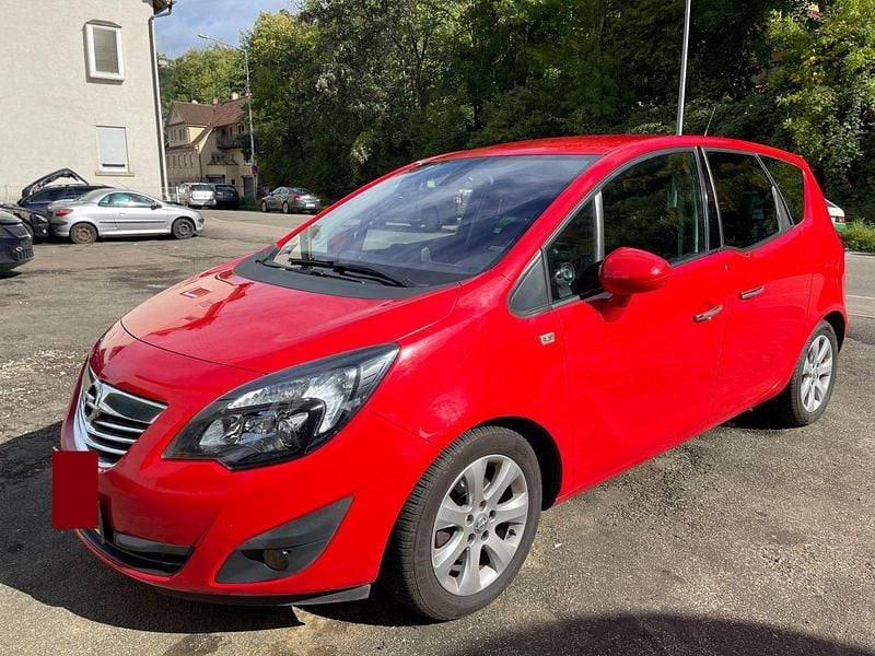 Rot Gebraucht 2012 Opel Meriva Innovation Van / Kleinbus | 8.000 € (Fairer Preis) - Bild 1/4