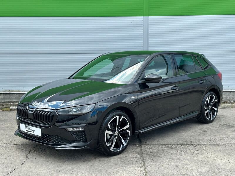 Black metallic Gebraucht 2024 Skoda Scala Monte Carlo Kleinwagen | 24.270 € (Etwas zu teuer) - Bild 1/2