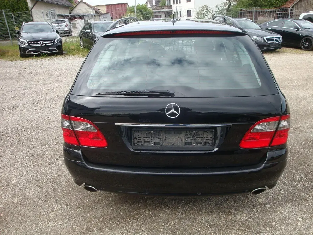 Brugt Mercedes E280 Classic 231 HK (169 kW) 2007 Sort Stationcar