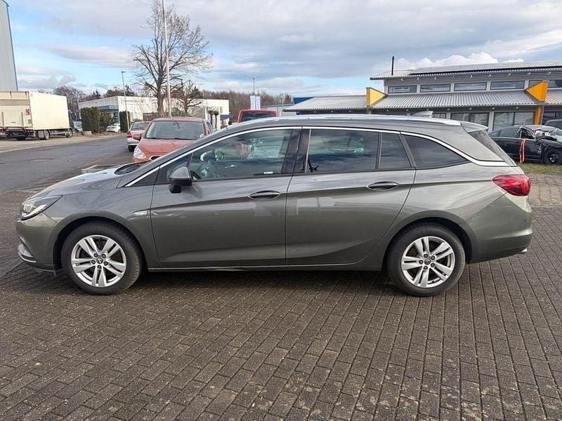 Gebraucht Opel Astra Dynamic 160 PS (117 kW) 2016 Grau Kombi