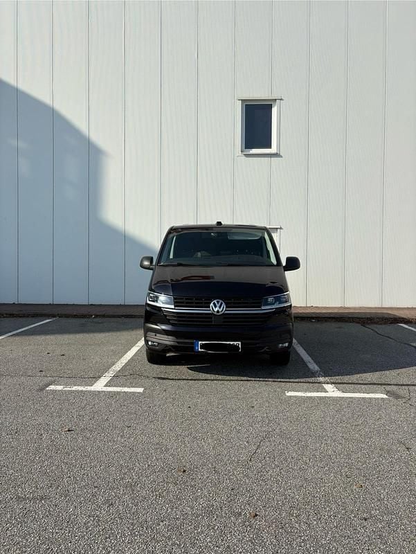 Gebraucht VW Transporter 150 PS (110 kW) 2024 Schwarz Van