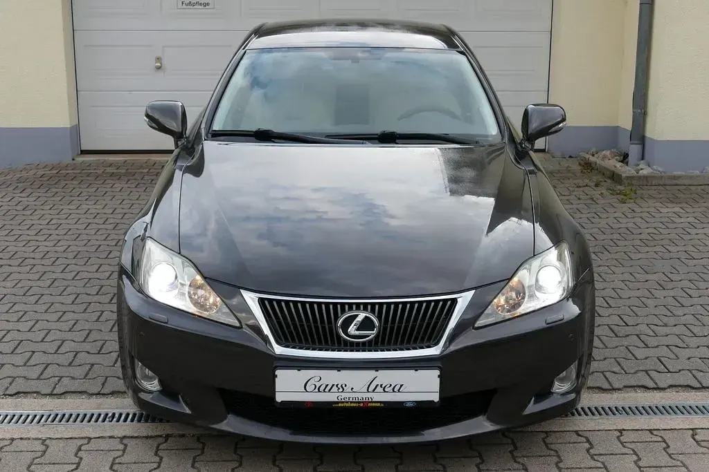 Gebraucht Lexus IS220 Luxury Line 177 PS (130 kW) 2009 Grau Limousine