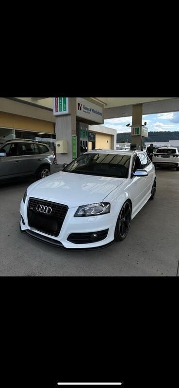 Weiß Gebraucht 2012 Audi S3 Limousine | 9.900 € (Superpreis) - Bild 1/4