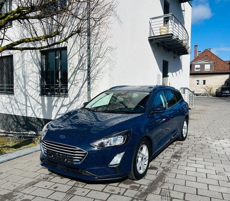 Gebraucht Ford Focus Cool & Connect 150 PS (110 kW) 2020 Blau Limousine