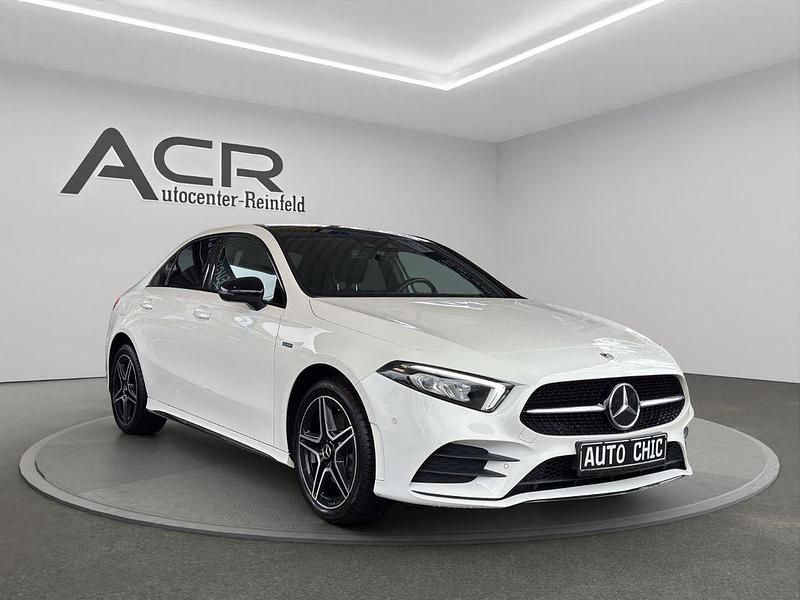 Gebraucht Mercedes A250 AMG 160 PS (117 kW) 2021 Weiß Limousine