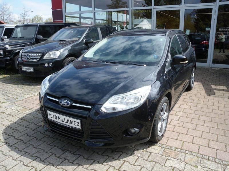 Gebraucht Ford Focus Champions Edition 116 PS (85 kW) 2013 Schwarz Limousine