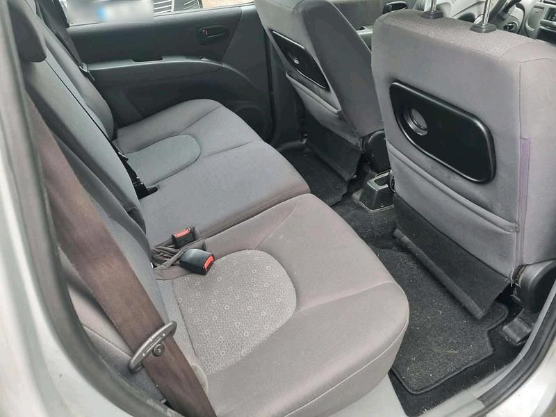 Gebraucht Hyundai Matrix 101 PS (74 kW) 2007 Silber Van / Kleinbus