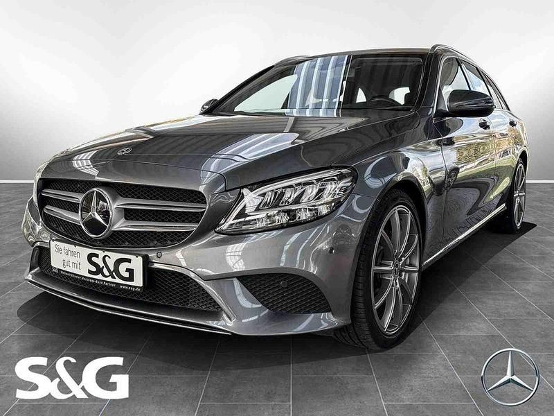 Metalliclack selenitgrau Gebraucht 2019 Mercedes C300 Avantgarde Kombi | 24.777 € (Guter Preis) - Bild 1/4