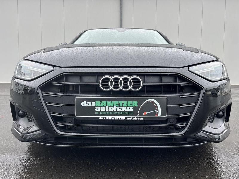Gebraucht Audi A4 Advanced 204 PS (150 kW) 2023 Schwarz Kombi