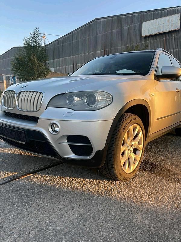 Silber Gebraucht 2010 BMW X5 SUV | 9.000 € (Superpreis) - Bild 1/4