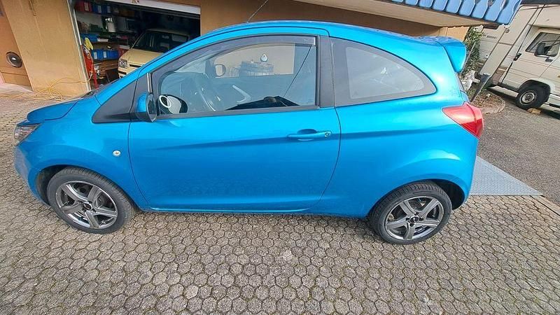 Gebraucht Ford Ka Cool & Sound Edition 69 PS (50 kW) 2014 Blau Kleinwagen