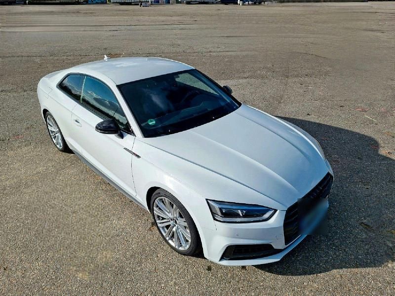 Second-hand Audi A5 Black Edition 190 CP (139 kW) 2017 Alb Coupe