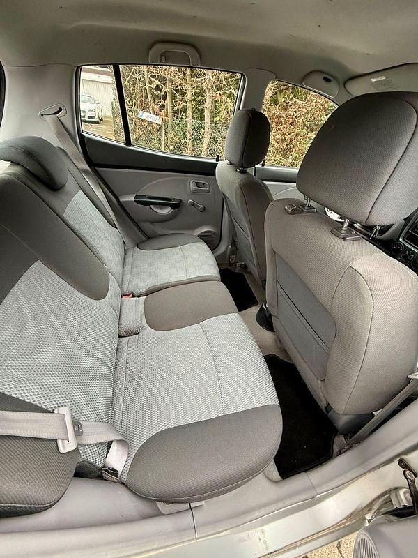 Gebraucht Kia Picanto LX 65 PS (47 kW) 2005 Silber Kleinwagen