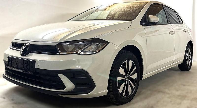 Gebraucht VW Polo Move 80 PS (58 kW) 2024 Grau Limousine