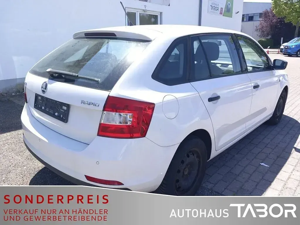 Gebraucht Skoda Rapid 86 PS (63 kW) 2015 Weiß Kleinwagen