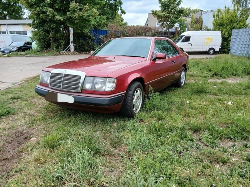 Rot Gebraucht 1989 Mercedes 230 Coupé | 5.850 € - Bild 1/4