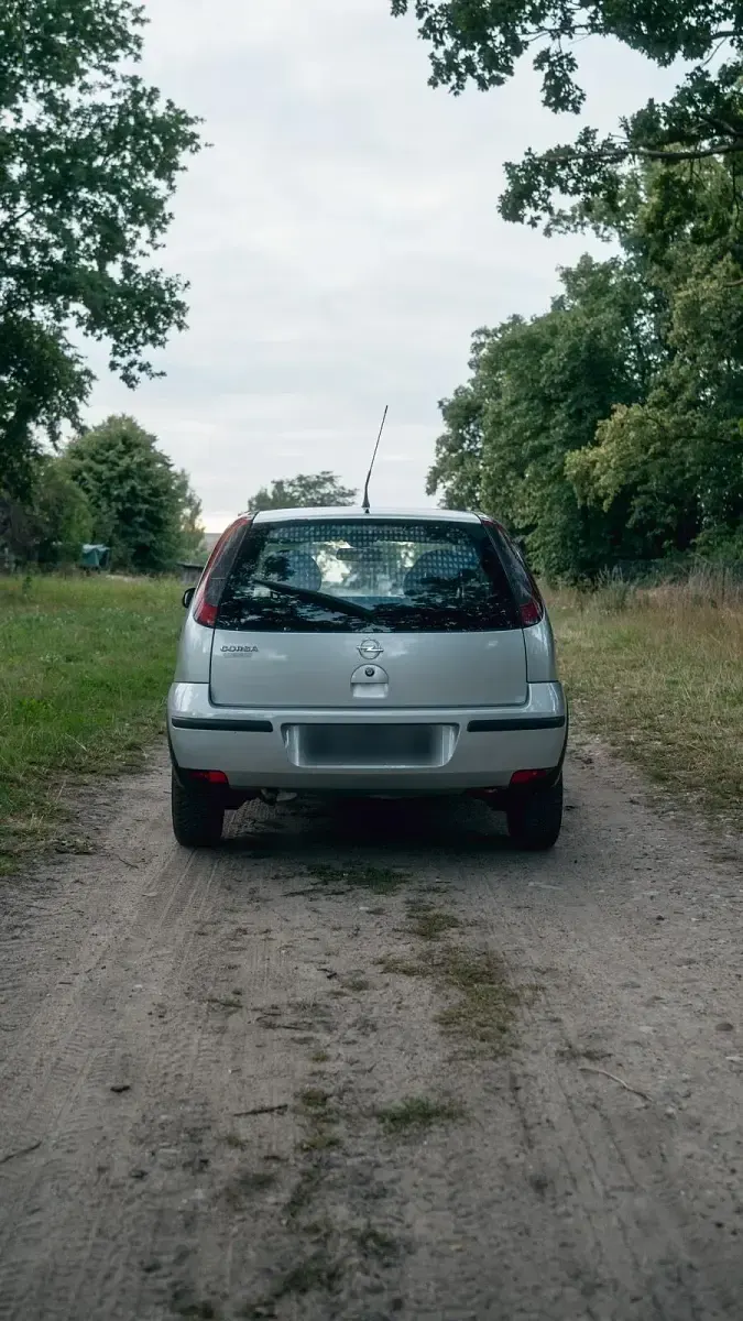 Gebraucht Opel Corsa 60 PS (44 kW) 2003 Silber Kleinwagen
