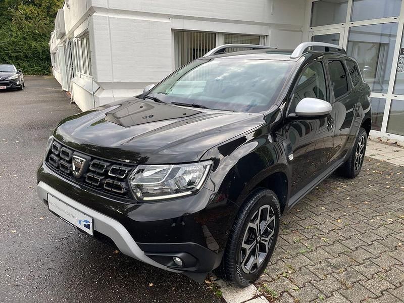 Noir nacre Gebraucht 2021 Dacia Duster Prestige SUV | 14.450 € (Fairer Preis) - Bild 1/4