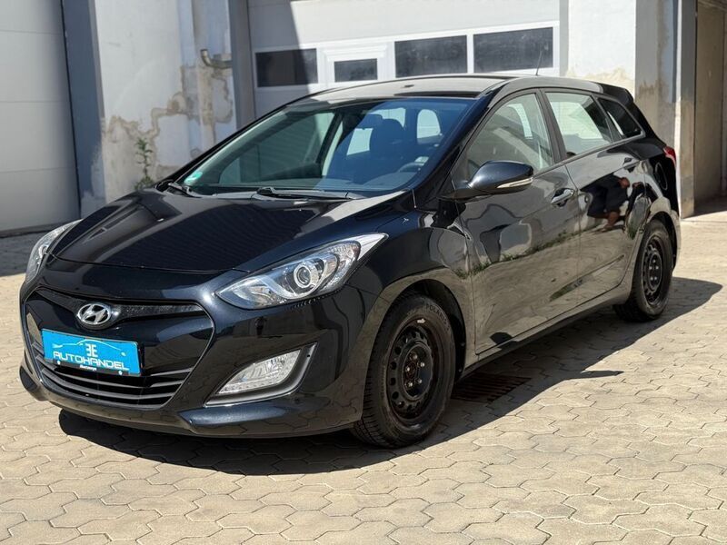 Schwarz Gebraucht 2013 Hyundai i30 Classic Kombi | 6.200 € (Guter Preis) - Bild 1/4