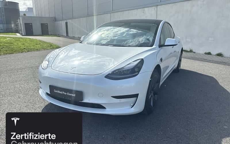 Weiß Gebraucht 2021 Tesla Model 3 RWD Limousine | 25.900 € (Fairer Preis) - Bild 1/4