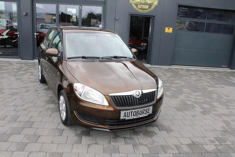 Gebraucht Skoda Fabia Cool Edition 60 PS (44 kW) 2014 Braun Kleinwagen