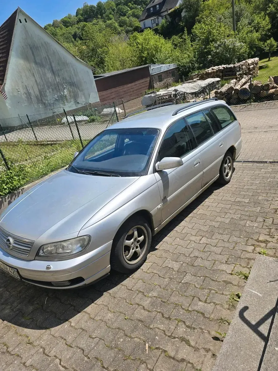 Gebraucht Opel Omega 147 PS (108 kW) 2002 Silber Kombi