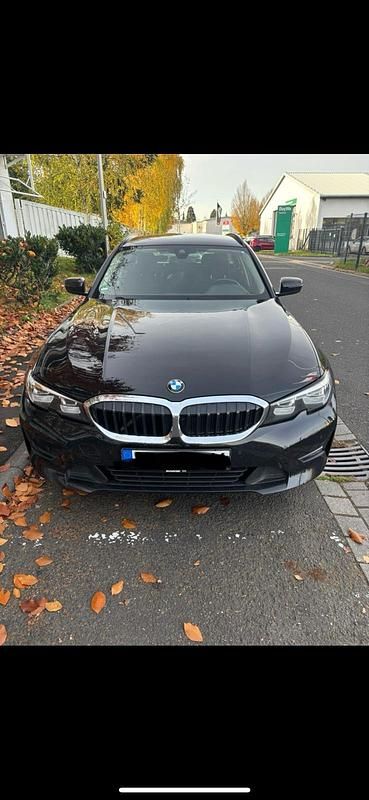 Gebraucht BMW 318 150 PS (110 kW) 2020 Schwarz Kombi