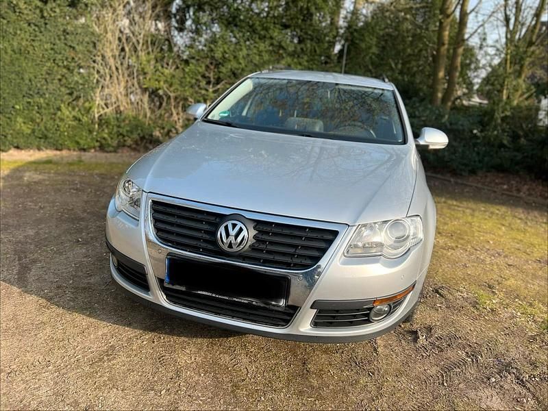 Gebraucht VW Passat 140 PS (102 kW) 2009 Silber Kombi