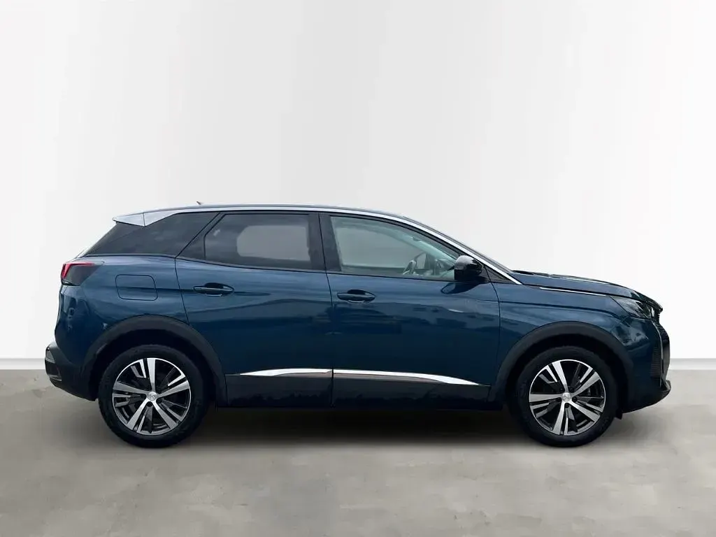 Gebraucht Peugeot 3008 Allure 131 PS (96 kW) 2023 Blau SUV