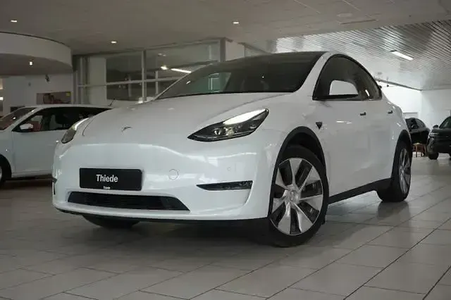 Usata Tesla Model Y 378 kW (514 CV) 2022 Bianco SUV