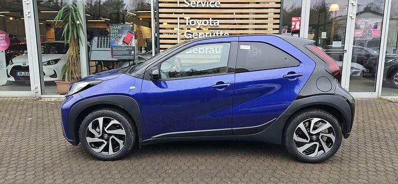 Gebraucht Toyota Aygo X Team 72 PS (52 kW) 2024 Beige SUV