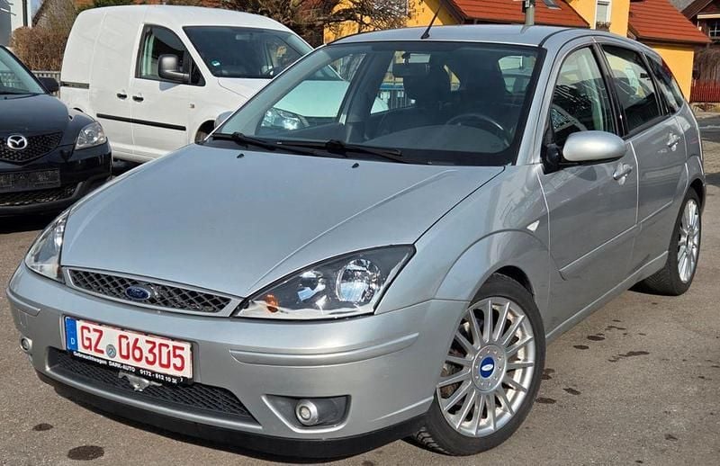 Gebraucht Ford Focus ST 173 PS (127 kW) 2003 Silber Limousine