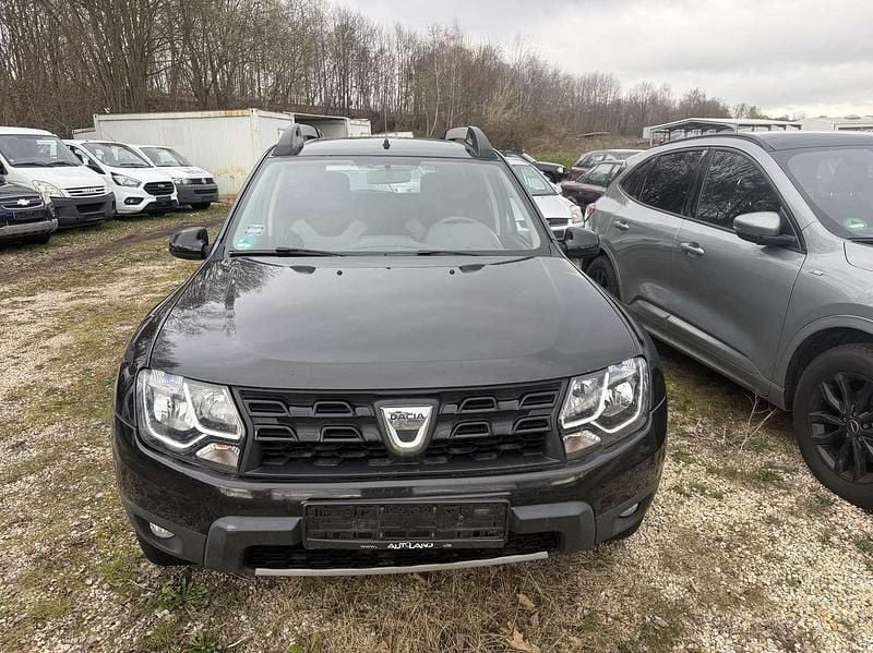 Second-hand Dacia Duster Lauréate 125 CP (91 kW) 2017 Gri SUV