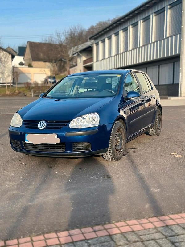 Gebraucht VW Golf IV 75 PS (55 kW) 2005 Blau Kleinwagen