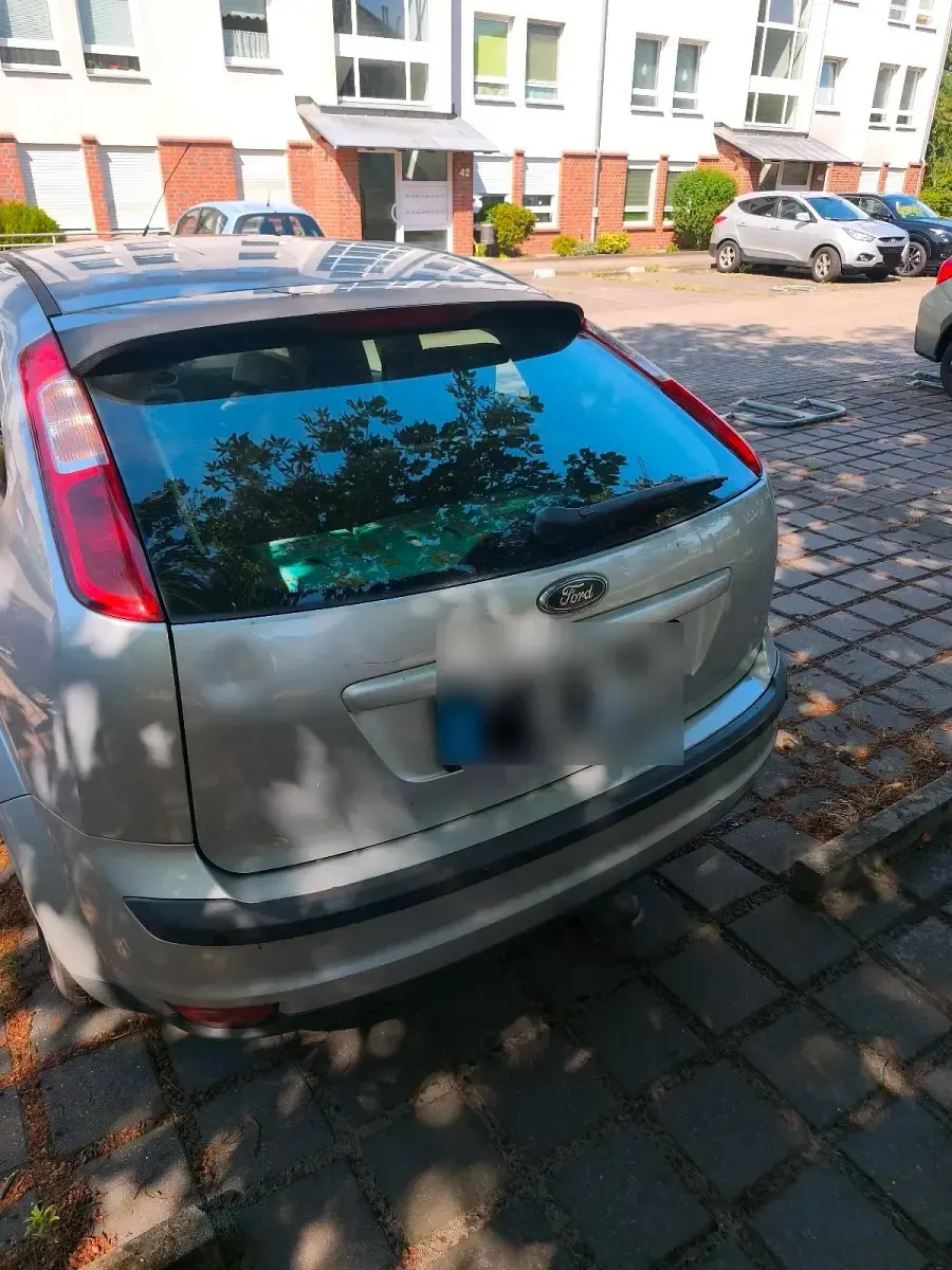 Gebraucht Ford Focus 101 PS (74 kW) 2008 Silber Kleinwagen
