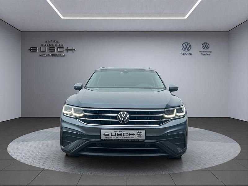 Gebraucht VW Tiguan Allspace Life 150 PS (110 kW) 2022 Grau SUV