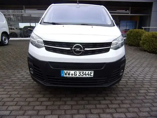 Gebraucht Opel Vivaro-e Combi Edition 100 kW (136 PS) 2024 Purple (keine angabe) Van / Kleinbus