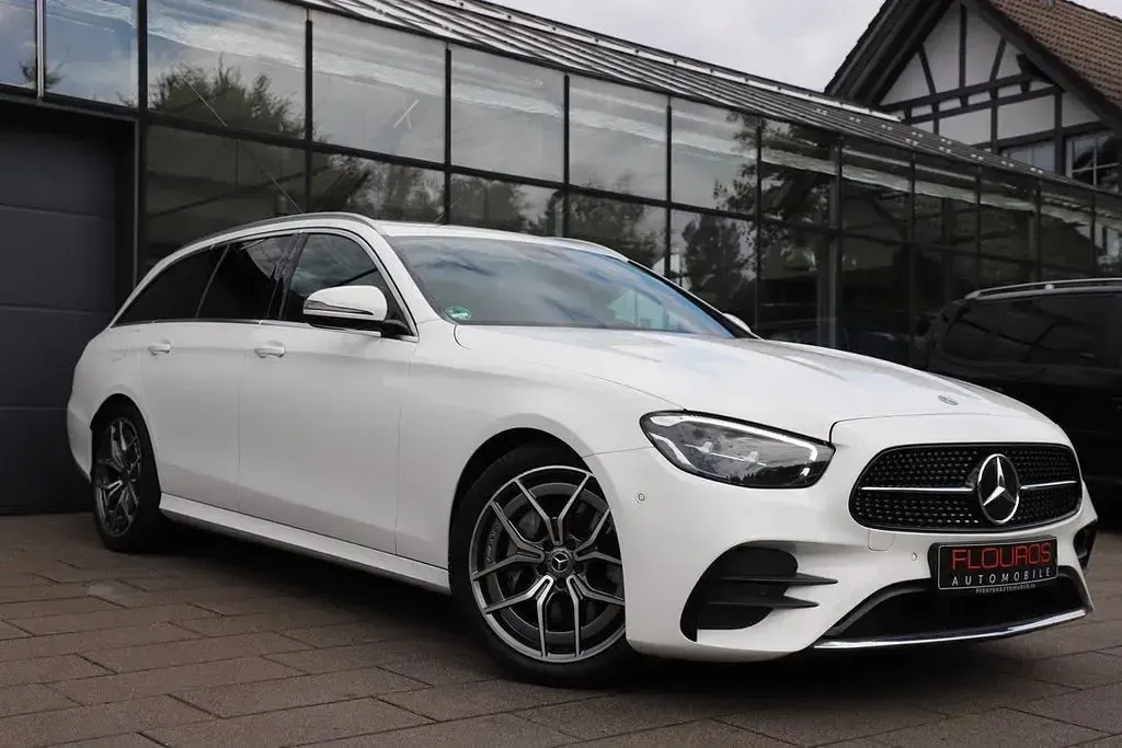 Gebraucht Mercedes E220 AMG 220 PS (161 kW) 2022 Weiß Kombi