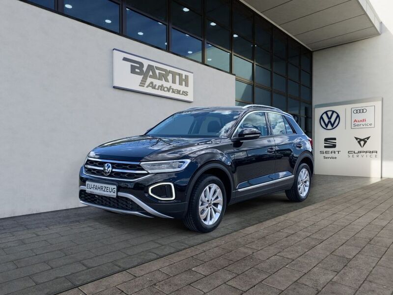Schwarz Gebraucht 2023 VW T-Roc Style SUV | 33.869 € (Teuer) - Bild 1/4