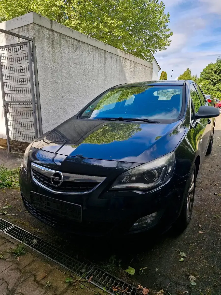 Gebraucht Opel Astra 160 PS (117 kW) 2010 Schwarz Kleinwagen