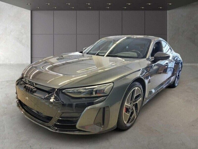 Grau Gebraucht 2022 Audi RS e-tron GT Sport Limousine | 80.850 € (Teuer) - Bild 1/3