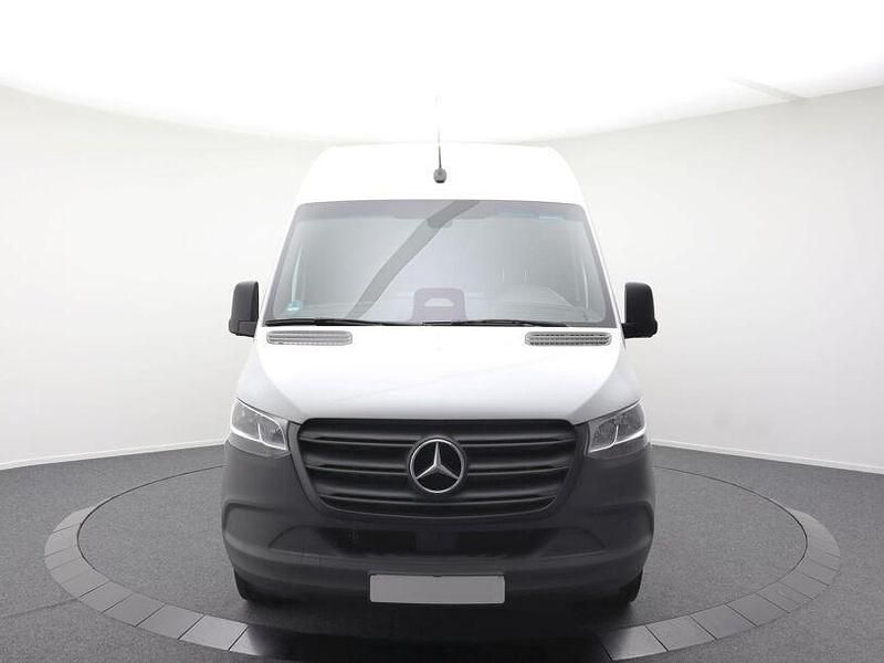 Gebraucht Mercedes Sprinter 170 PS (125 kW) 2024 Artic weiß Van