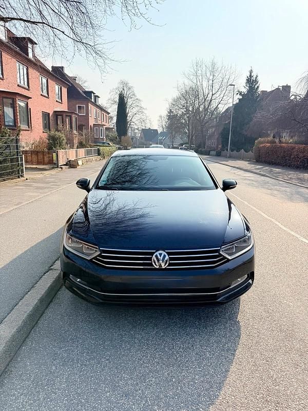 Gebraucht VW Passat 125 PS (91 kW) 2015 Schwarz Limousine