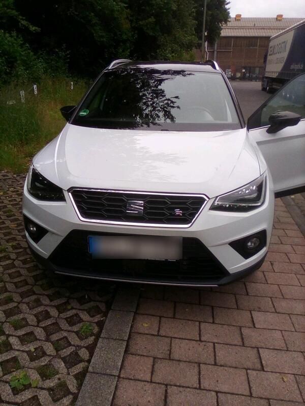 Weiß Gebraucht 2019 Seat Arona SUV | 15.880 € (Guter Preis) - Bild 1/4
