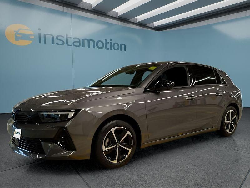 Grau Gebraucht 2024 Opel Astra Limousine | 24.749 € (Fairer Preis) - Bild 1/4