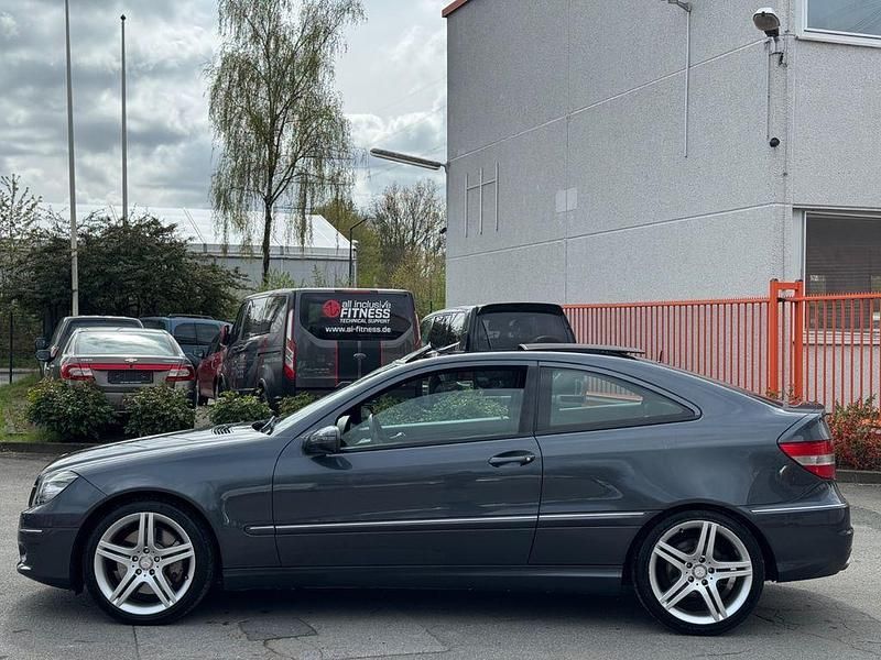 Gebraucht Mercedes CLC350 272 PS (200 kW) 2009 Grau Kleinwagen