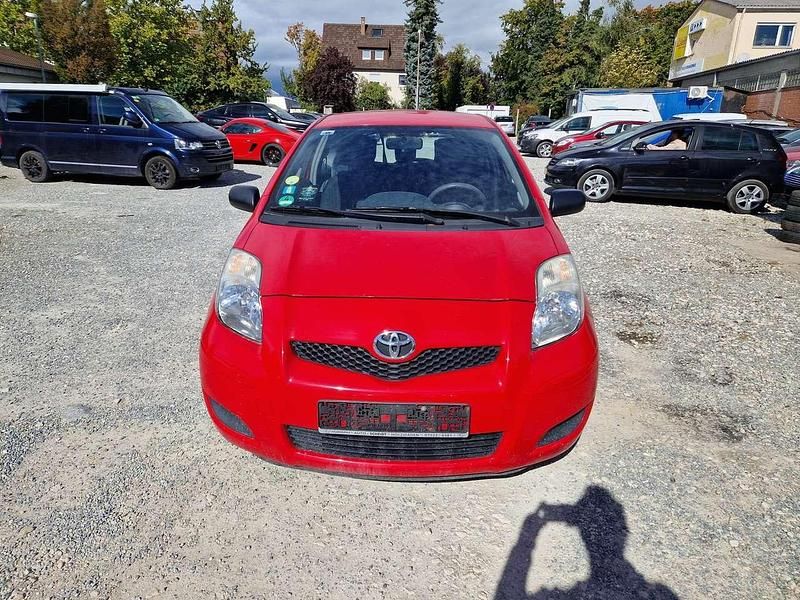 Rot Gebraucht 2009 Toyota Yaris Kleinwagen | 1.300 € (Superpreis) - Bild 1/4