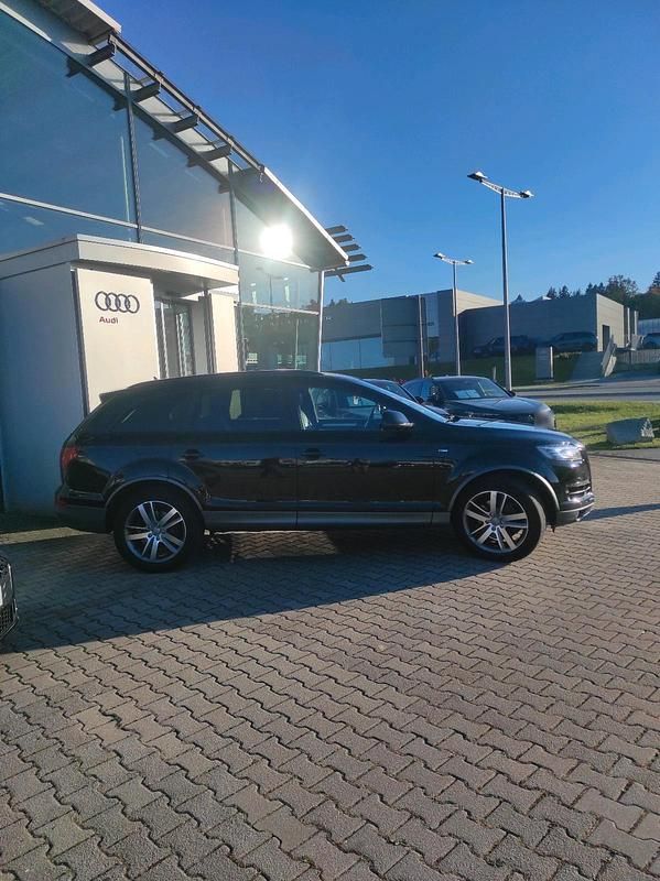 Gebraucht Audi Q7 S-Line 230 PS (169 kW) 2012 Schwarz SUV